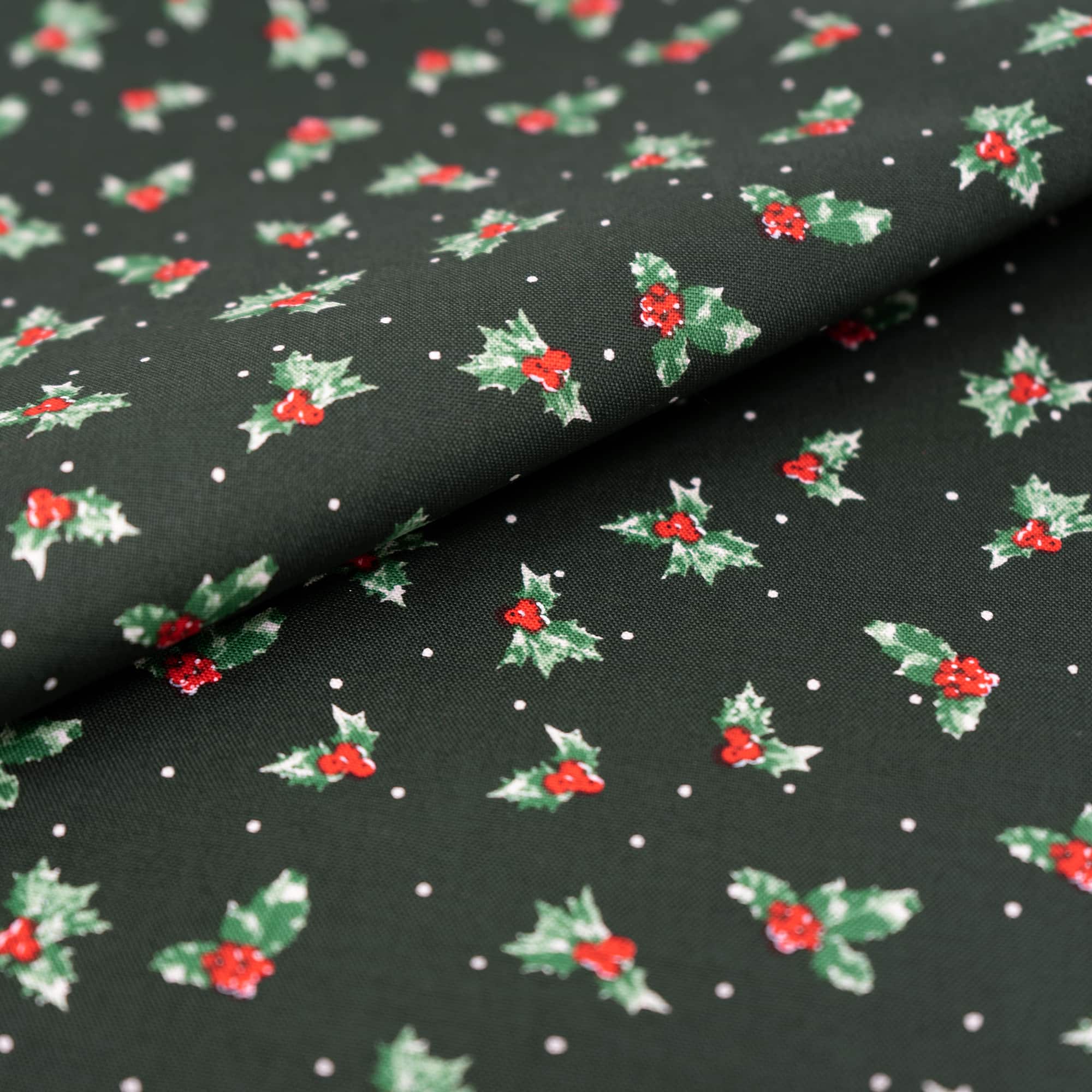 SINGER Christmas Holiday Holly Cotton Fabric